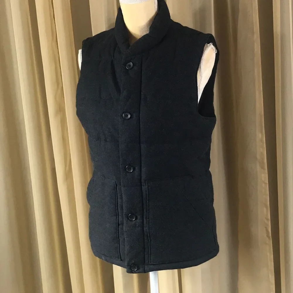 BANDA REPUBLIC  MEN VEST SIZE S